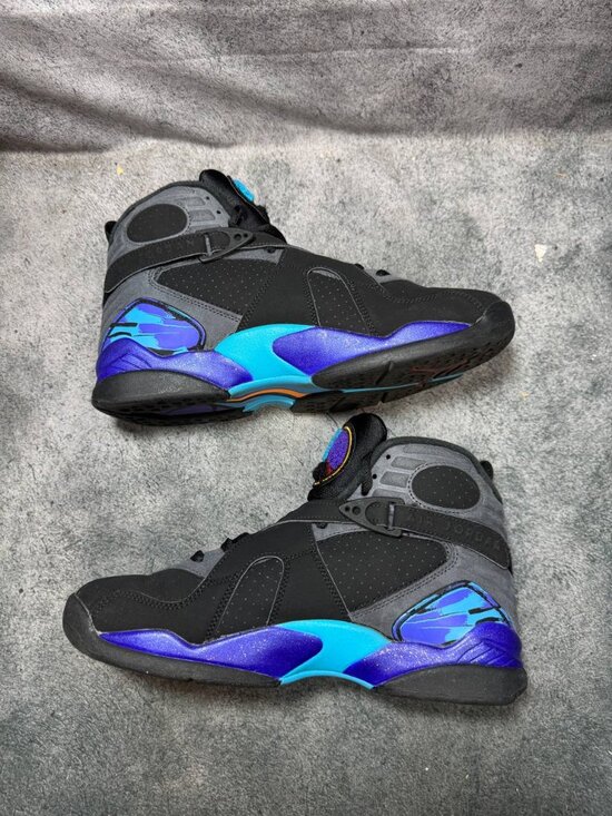 Size 9.5 | Jordan 8 Aqua With Box | Pre-Owned main image 8
